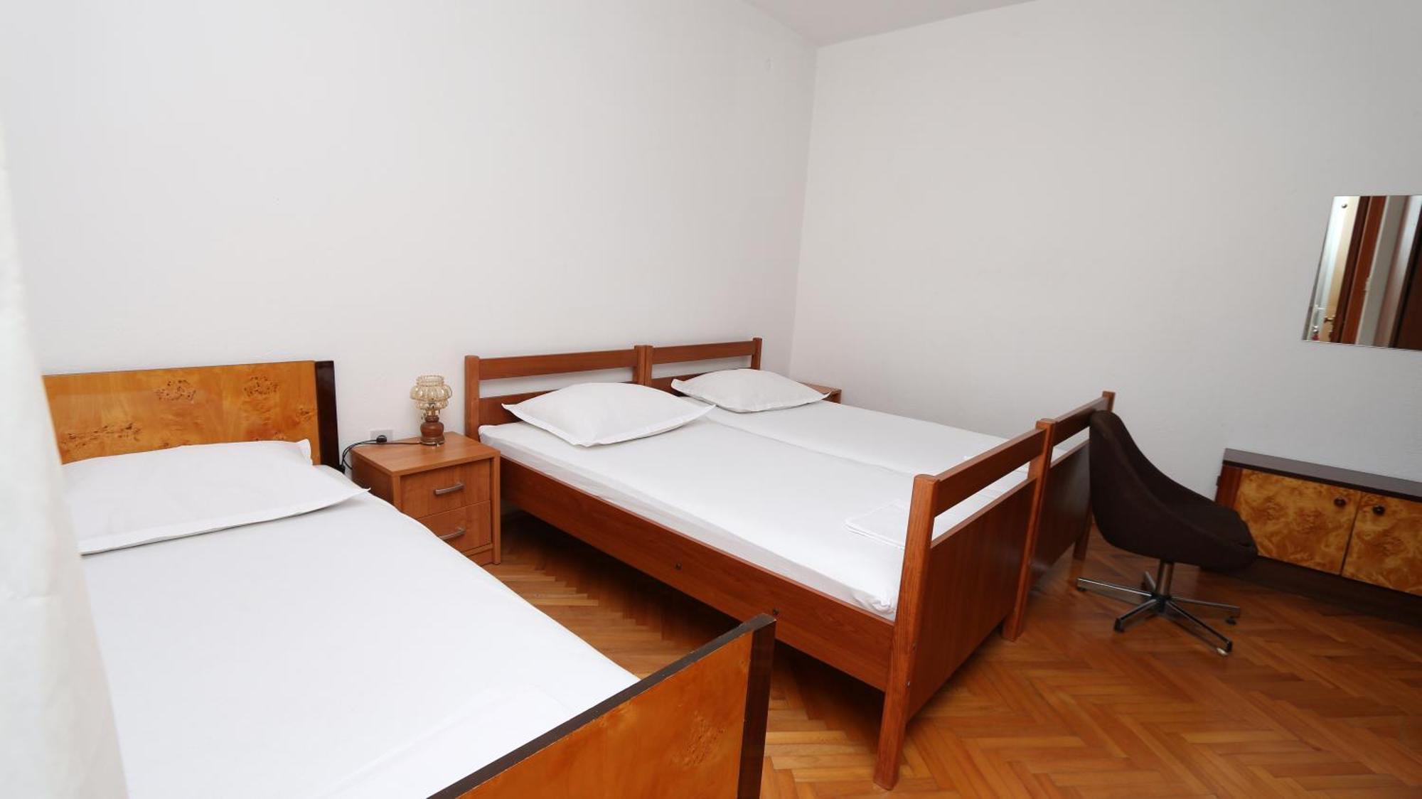 Dinka Guesthouse Makarska Exterior foto