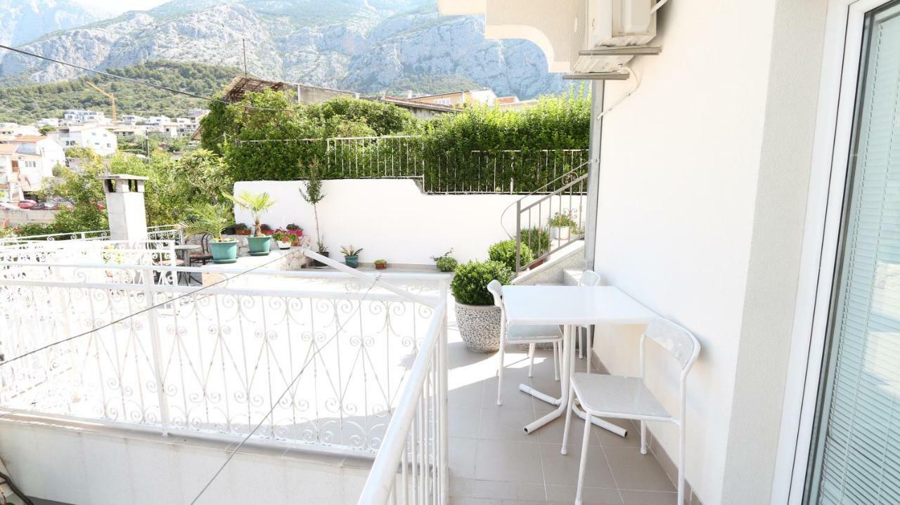 Dinka Guesthouse Makarska Exterior foto